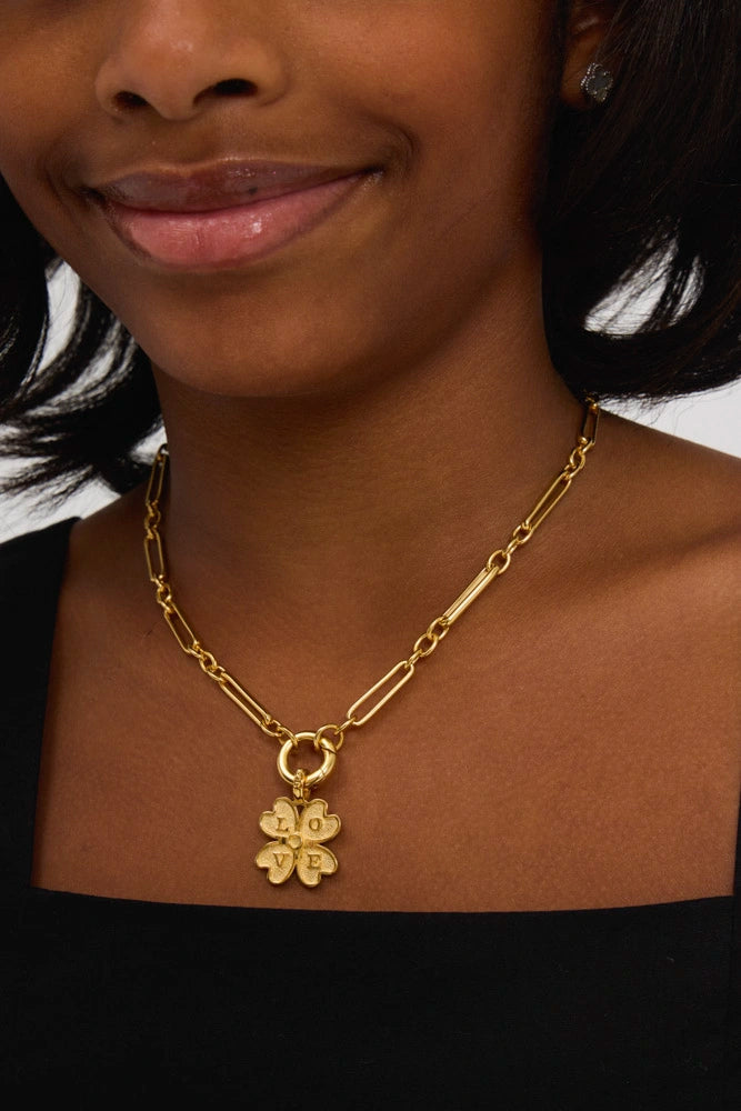 Clover LOVE Medallion